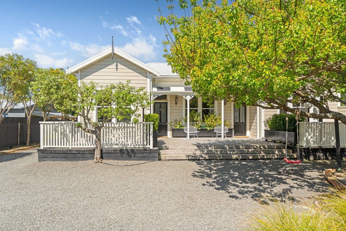 141 Main Street, Greytown - Carousel 1