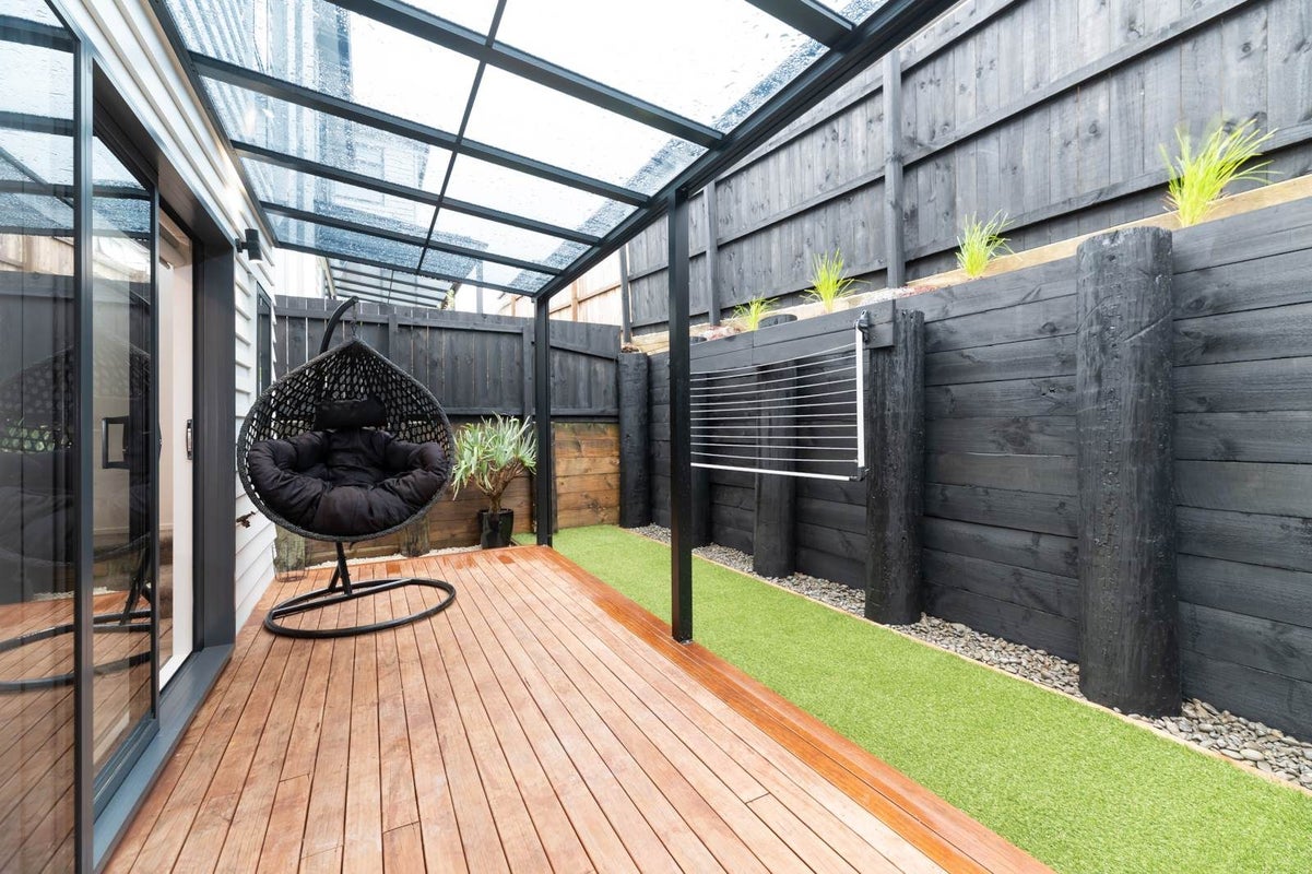 2B Leinster Street, New Windsor, Auckland - Carousel 2