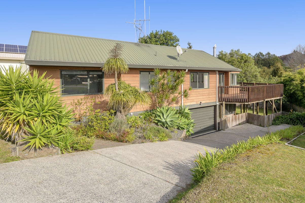 120 Meander Drive, Welcome Bay, Tauranga - Carousel 1