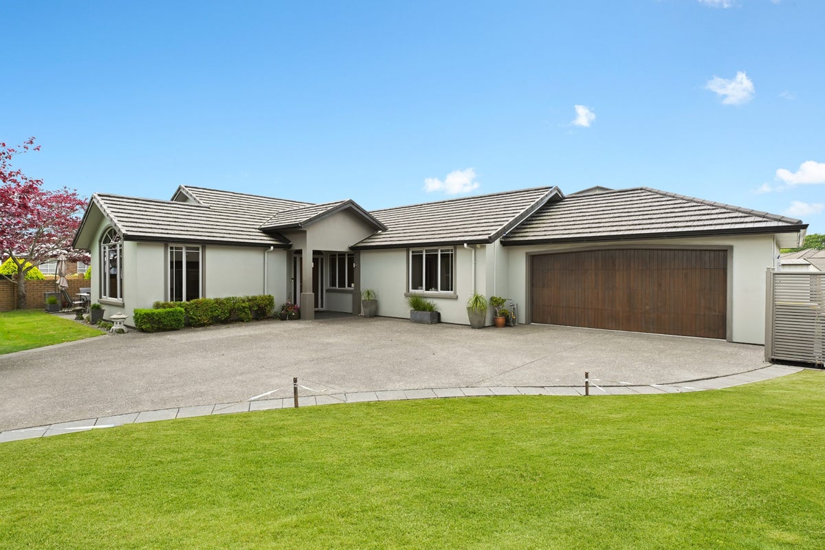 392A Hukanui Road, Rototuna, Hamilton - Carousel 24