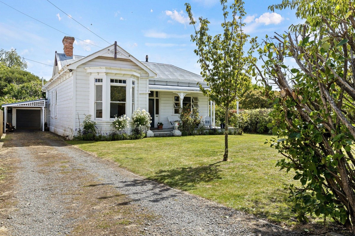 11B Peakes Road, Saint Johns Hill, Whanganui - Carousel 2