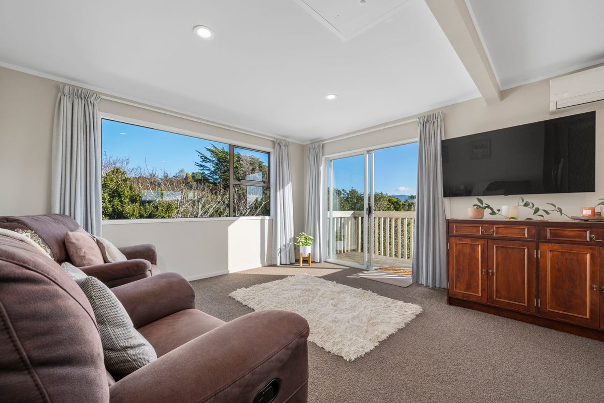 1/5 Kingsbridge Place, Newlands, Wellington - Carousel 2