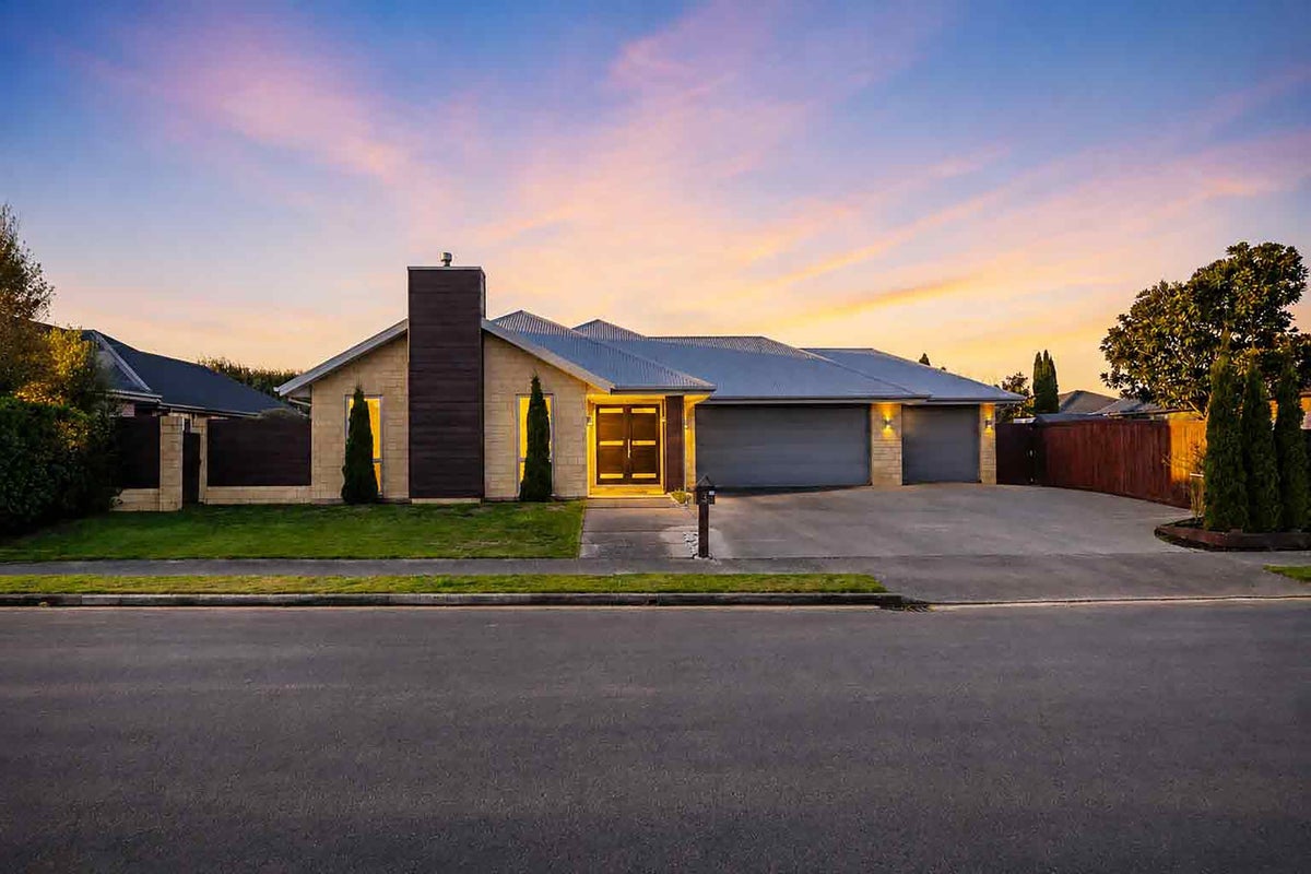 3 Saddleback Green, Halswell, Christchurch - Carousel 1