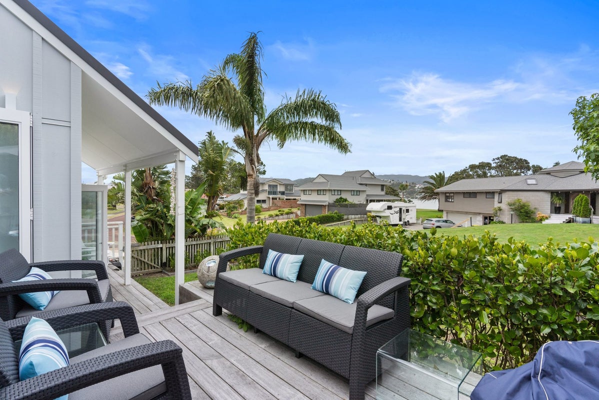 24 Brodie Lane, Pauanui - Carousel 30