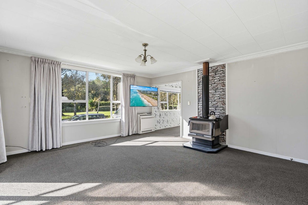 206 Kelvin Street, Avenal, Invercargill - Carousel 2