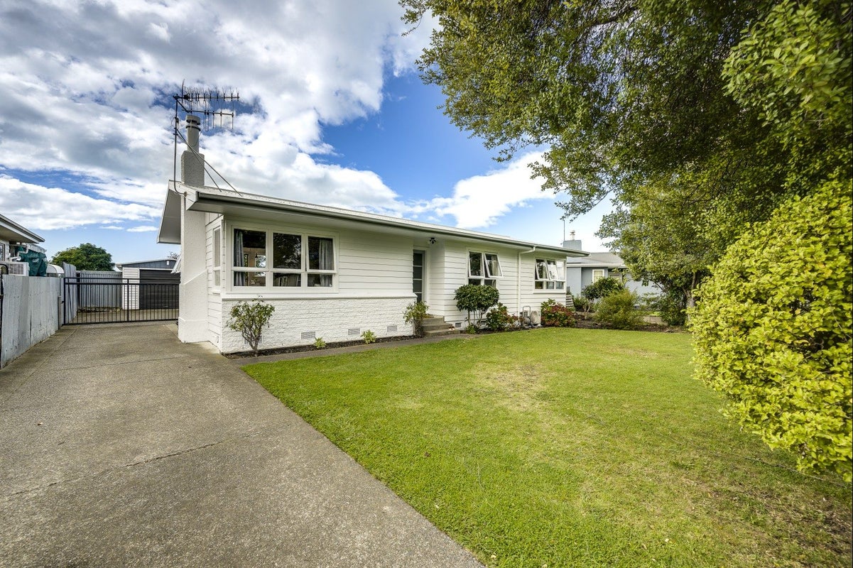 26 James Foley Avenue, Pirimai, Napier - Carousel 1