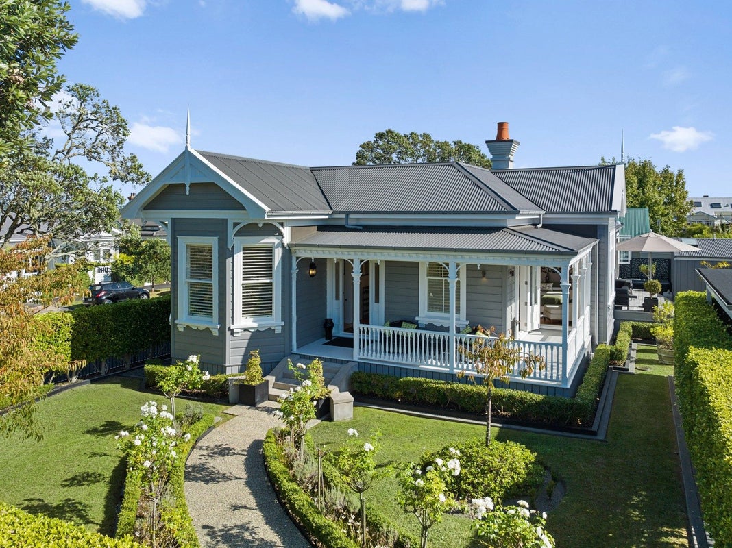 58 Stanley Point Road, Stanley Point, Auckland - Carousel 2