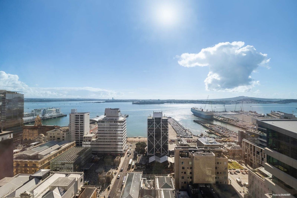 2202/10 Commerce street, Auckland Central, Auckland - Carousel 2