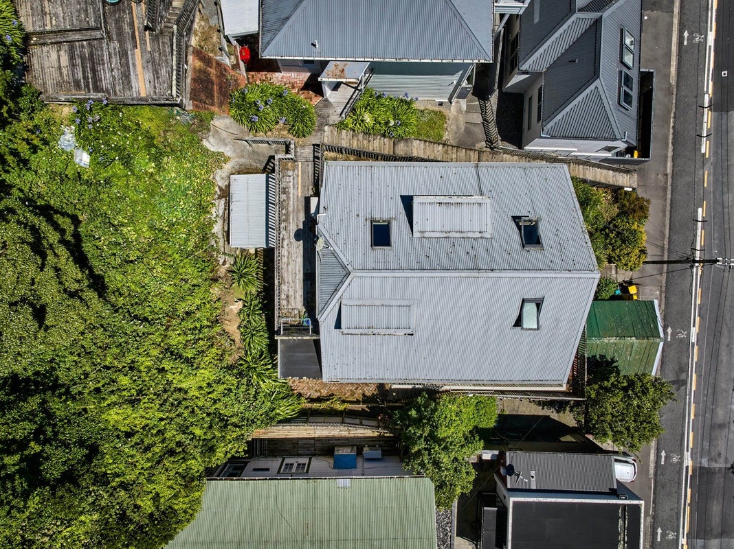 123 Glenmore Street, Kelburn, Wellington - Carousel 26