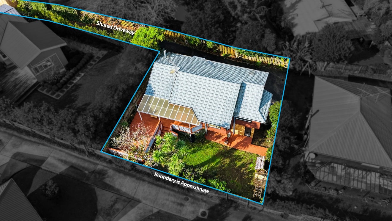2/57 Howe Street, Howick, Manukau City, Auckland - Carousel 28