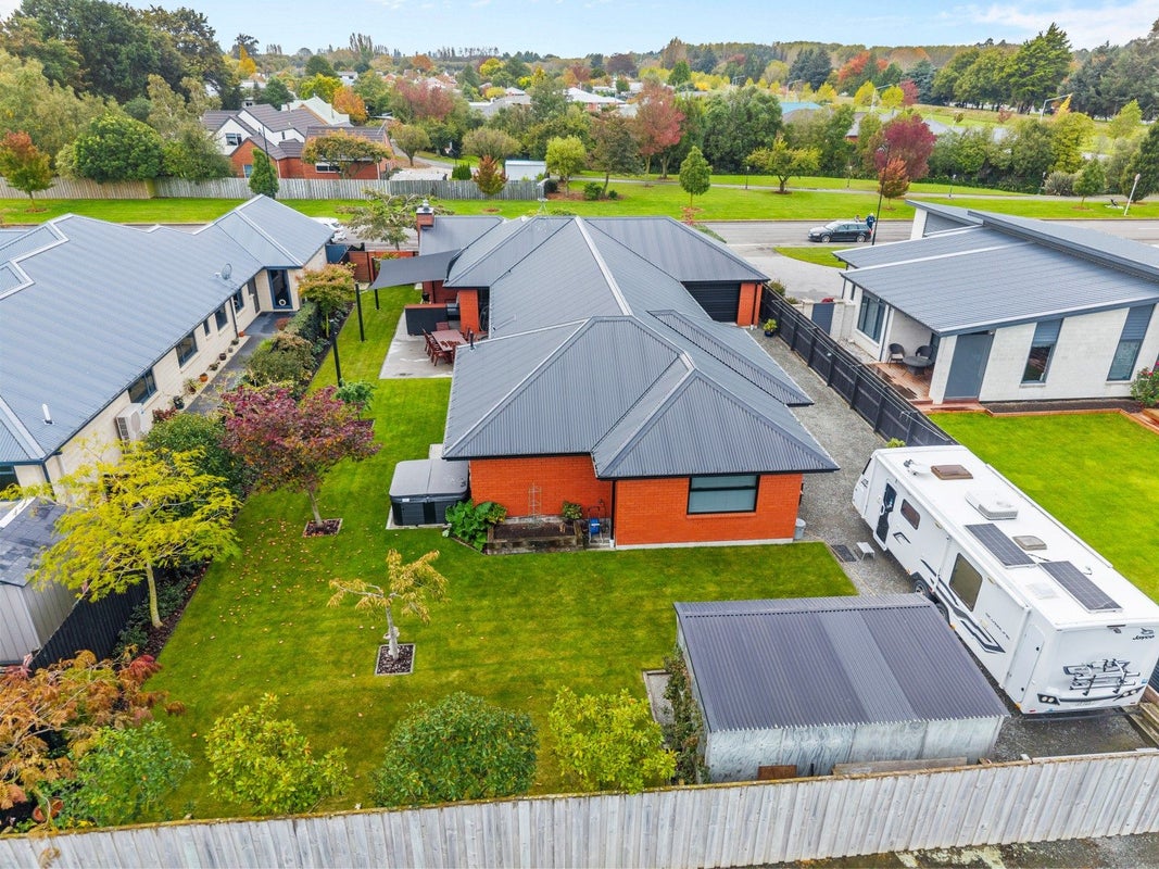5 Whiteoak Grove, Tinwald, Ashburton - Carousel 29