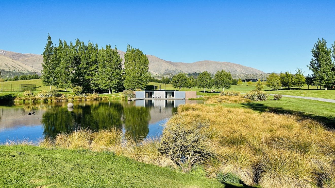 2 Bloxham Lane, Lake Hayes, ARROWTOWN - Carousel 17