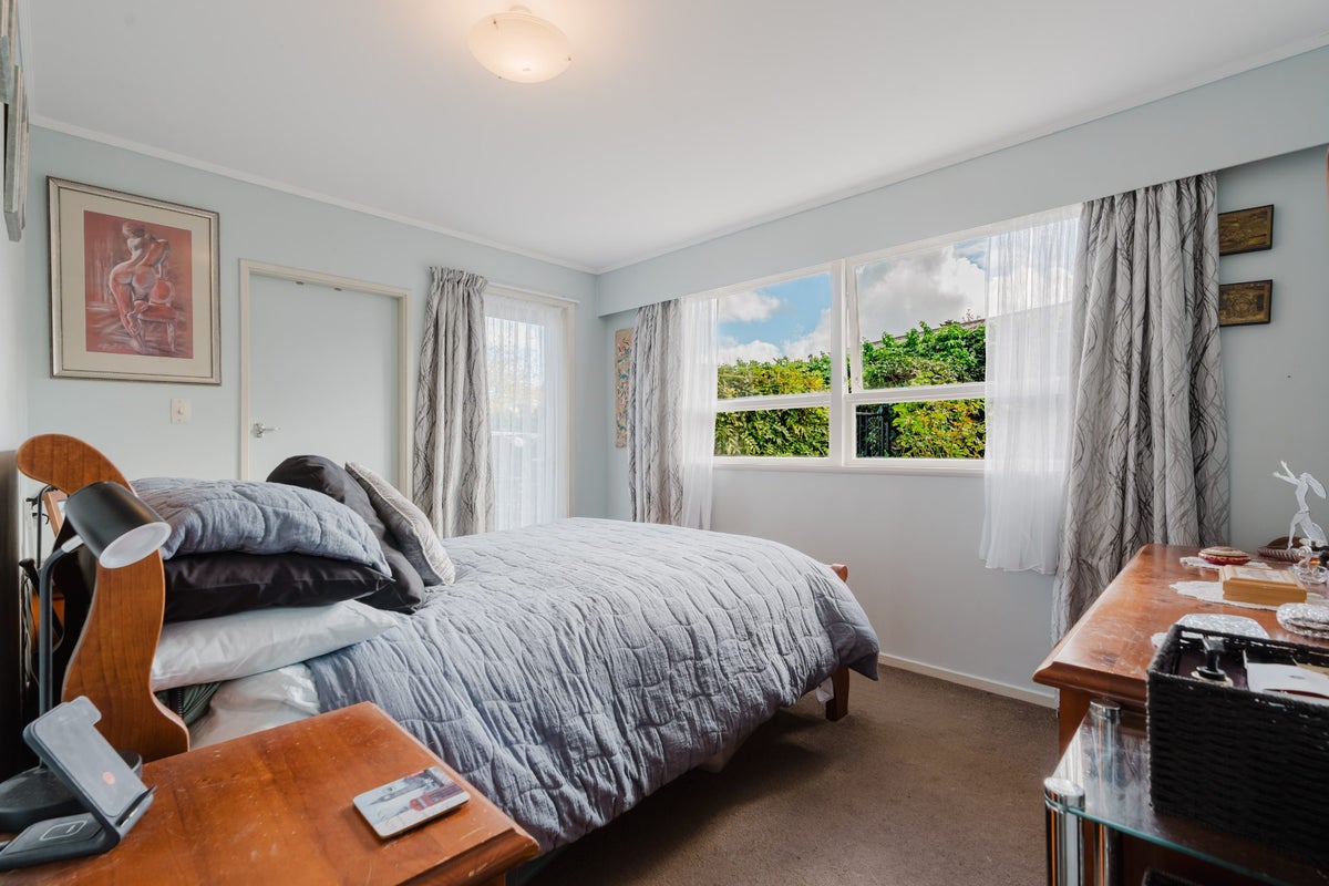 1 Irene Crescent, Dinsdale, Hamilton - Carousel 13