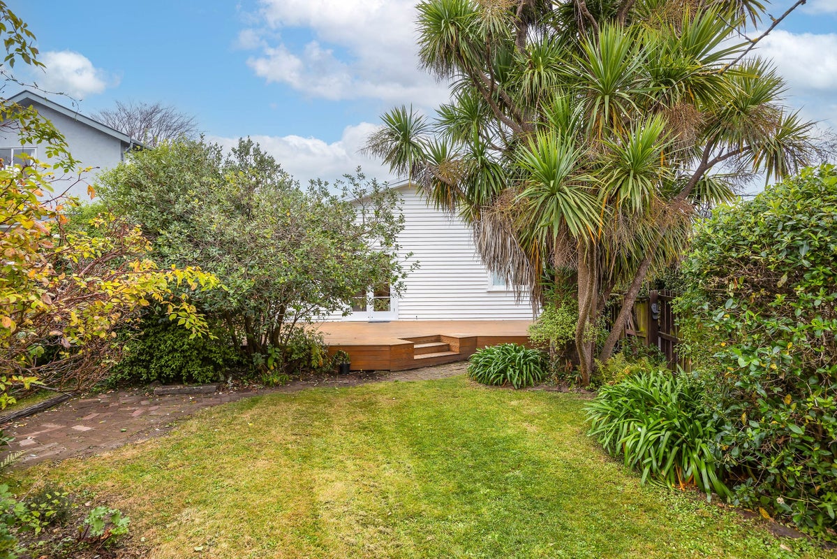 20 Birdwood Avenue, Beckenham, Christchurch - Carousel 19