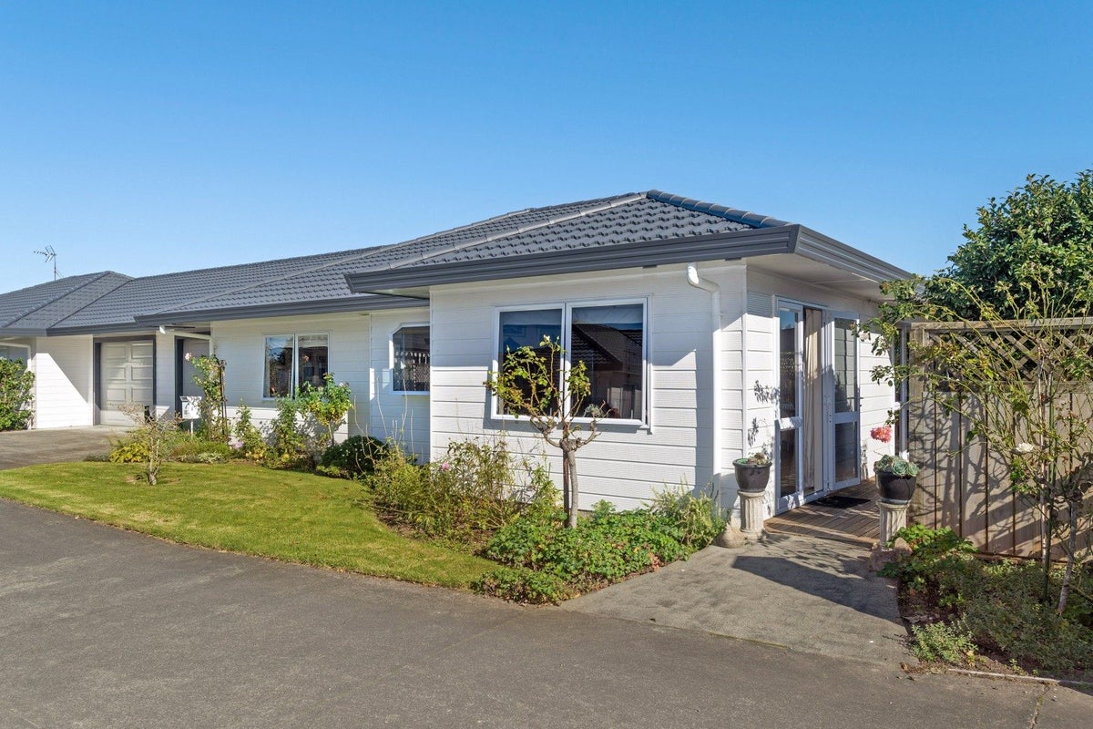15/690 Gladstone Road, Te Hapara, Gisborne - Carousel 1