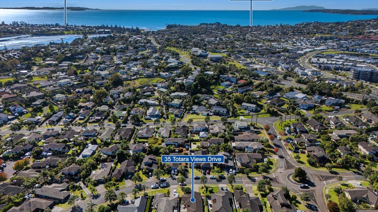 35 Totara Views Drive, Red Beach, Red Beach - Carousel 1