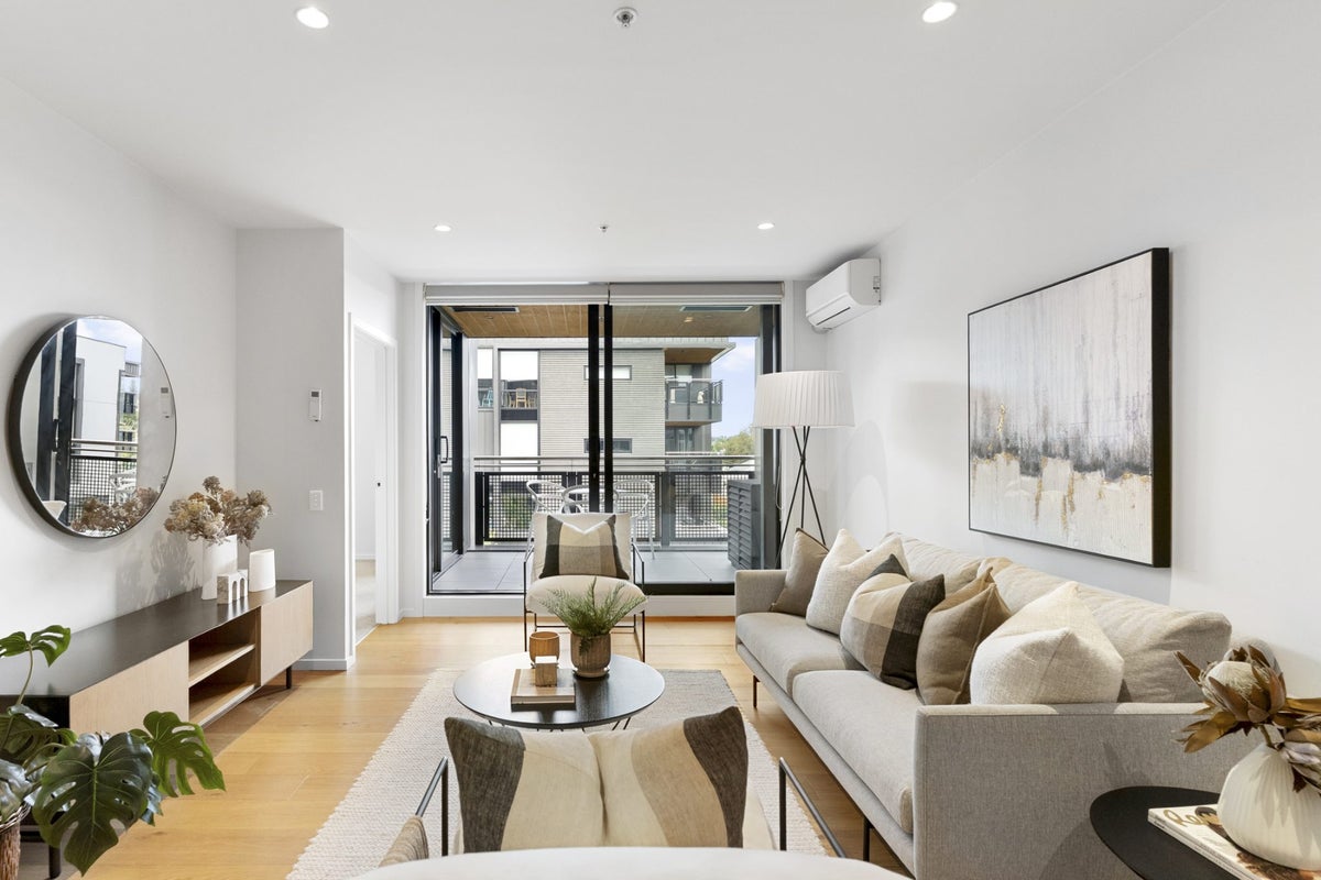 307/64 Victoria Street, Onehunga, Auckland - Carousel 2