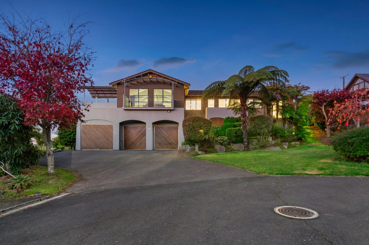 22 Mark Place, Lynmore, Rotorua - Carousel 1