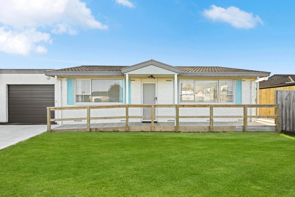 13B Sandalwood Drive, Dinsdale, Hamilton - Carousel 1