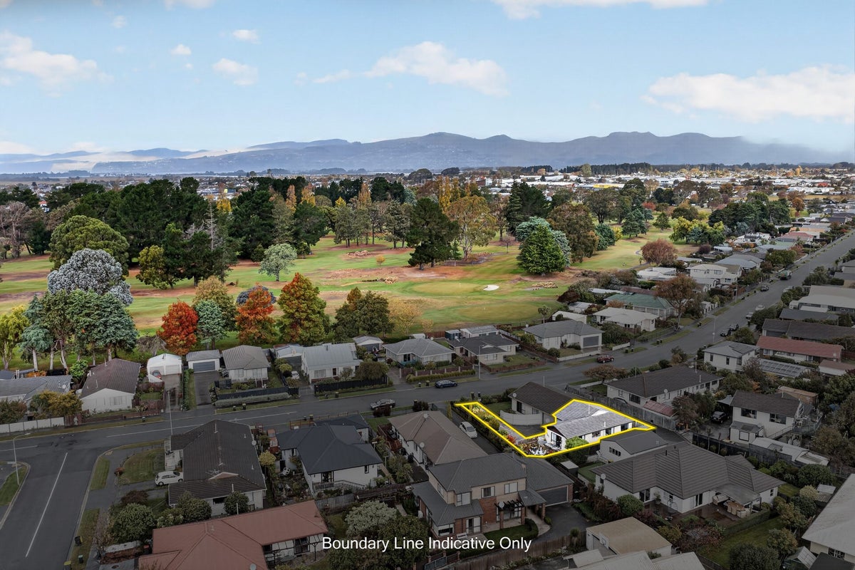 2/63 Waratah Street, Avondale, Christchurch - Carousel 1