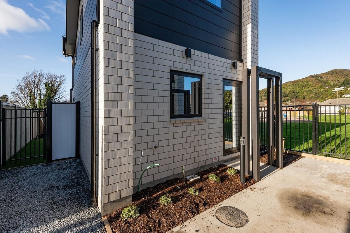 7/182 Cambridge Terrace, Fairfield, Lower Hutt - Carousel 1