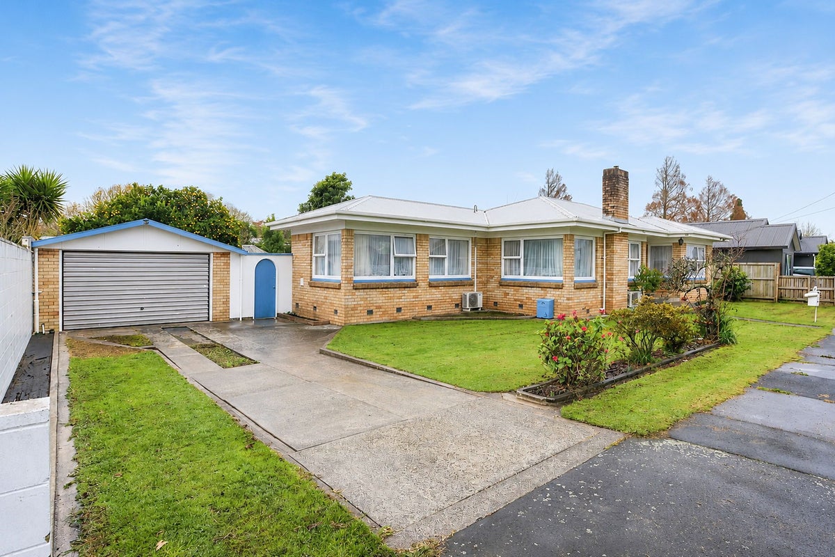 3 Garrick Place, Beerescourt, Hamilton - Carousel 1