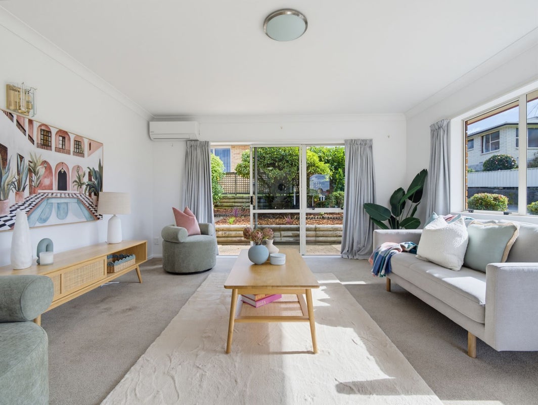 6 Racecourse Way, Gate Pa, Tauranga - Carousel 2