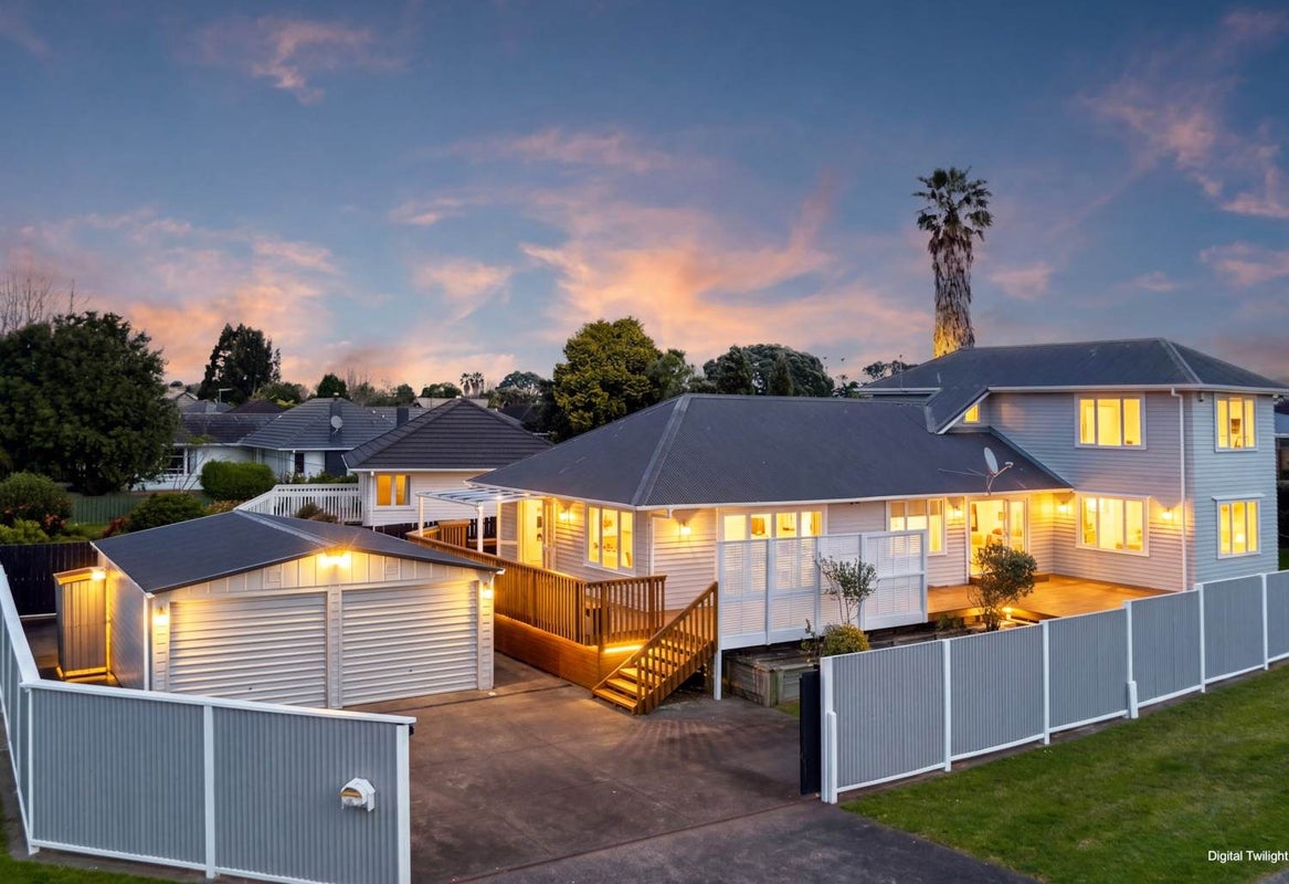 67 Waipani Road, Te Atatu Peninsula, Auckland - Carousel 2