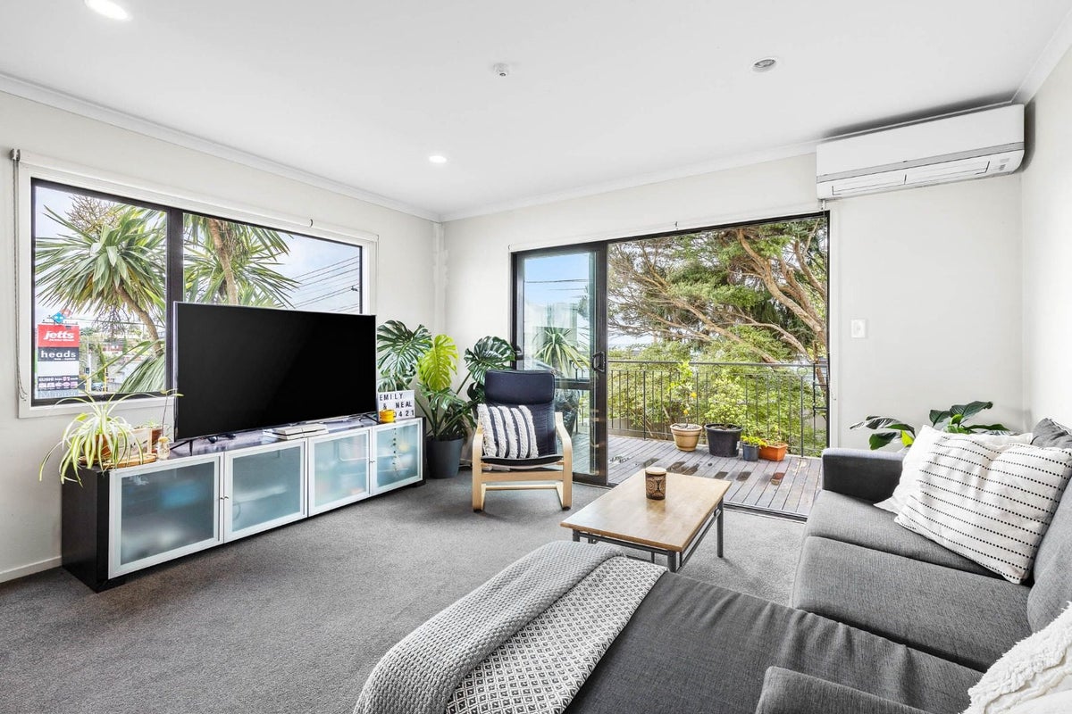 1A/168 Mokoia Road, Chatswood, North Shore City, Auckland - Carousel 1