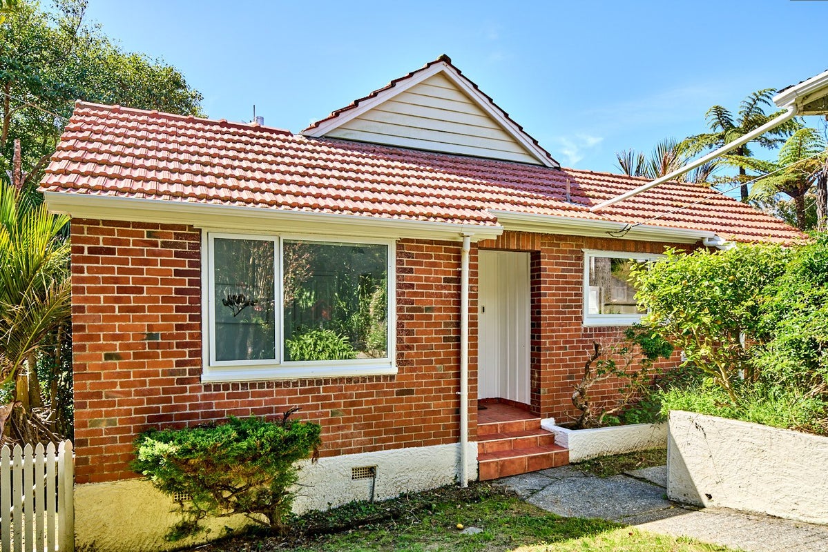 32 Karamu Street, Ngaio, Wellington - Carousel 1