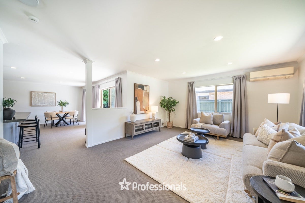 24 Aragon Grove, Kingsley Heights, Upper Hutt - Carousel 2