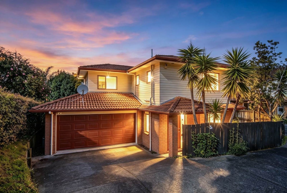 63C Redoubt Road, Goodwood Heights, Auckland - Carousel 2