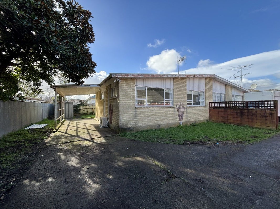 38A Ararino Street, Trentham, Upper Hutt - Carousel 1