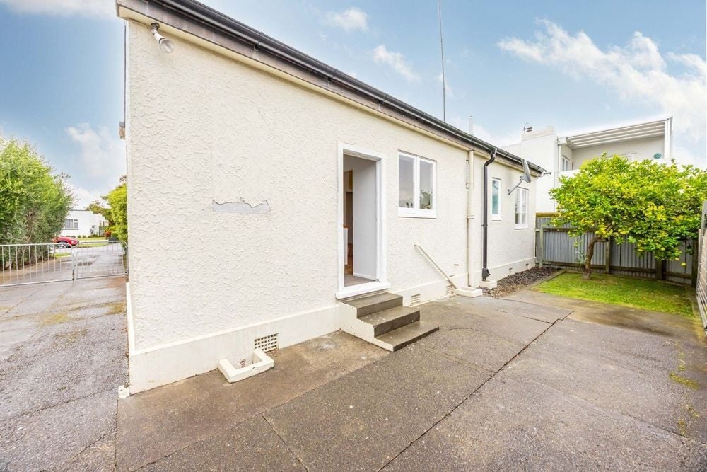 13A Logan Avenue, Marewa, Napier - Carousel 12