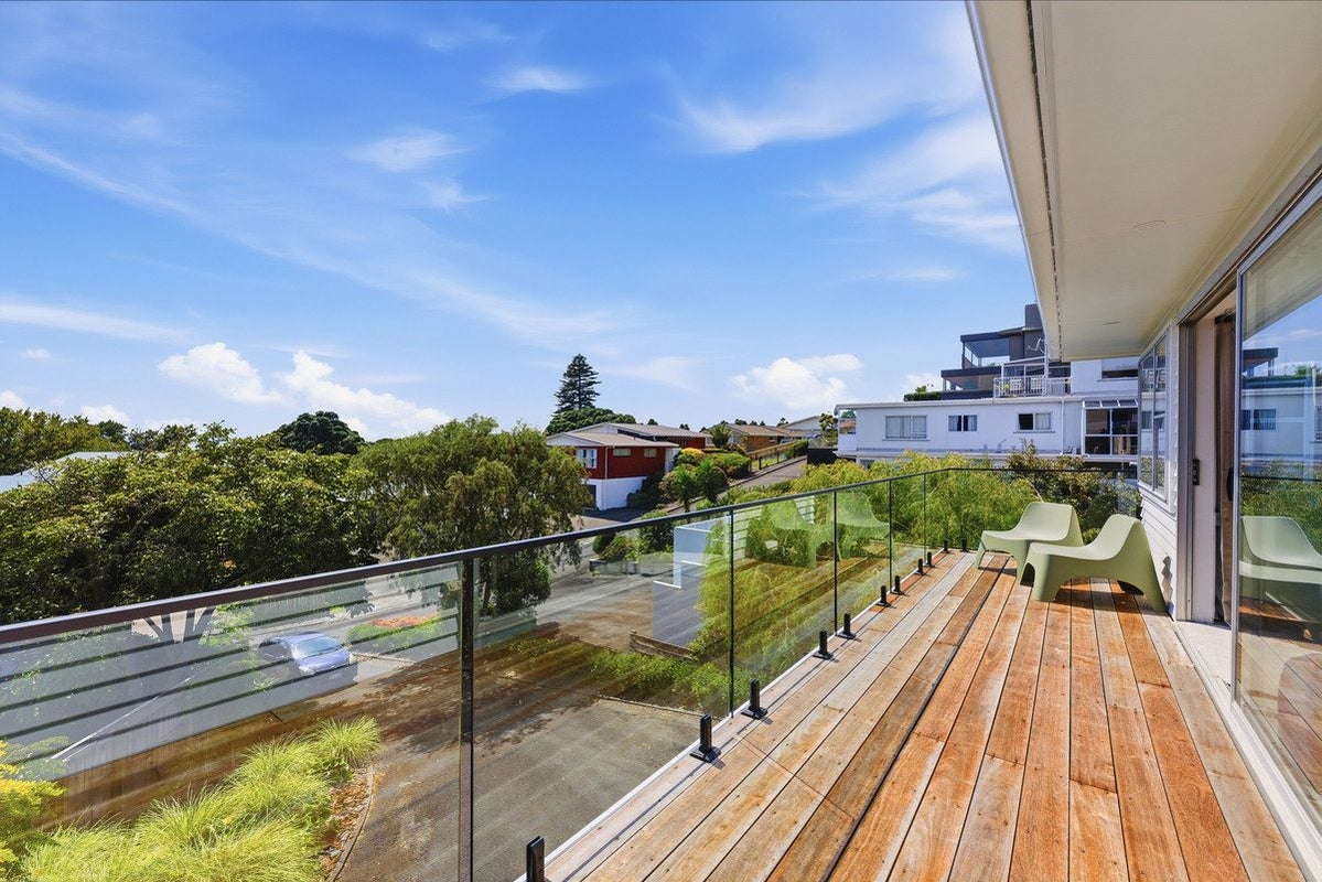 426 Devon Street West, Lynmouth, New Plymouth - Carousel 2