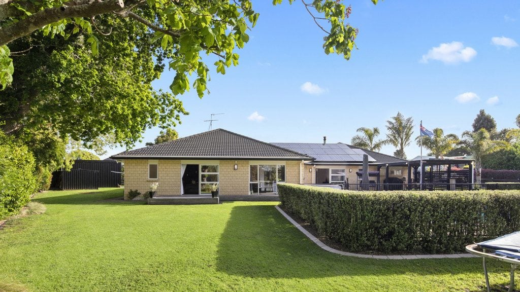 24 Glencairn Place, Buckland, Pukekohe - Carousel 2