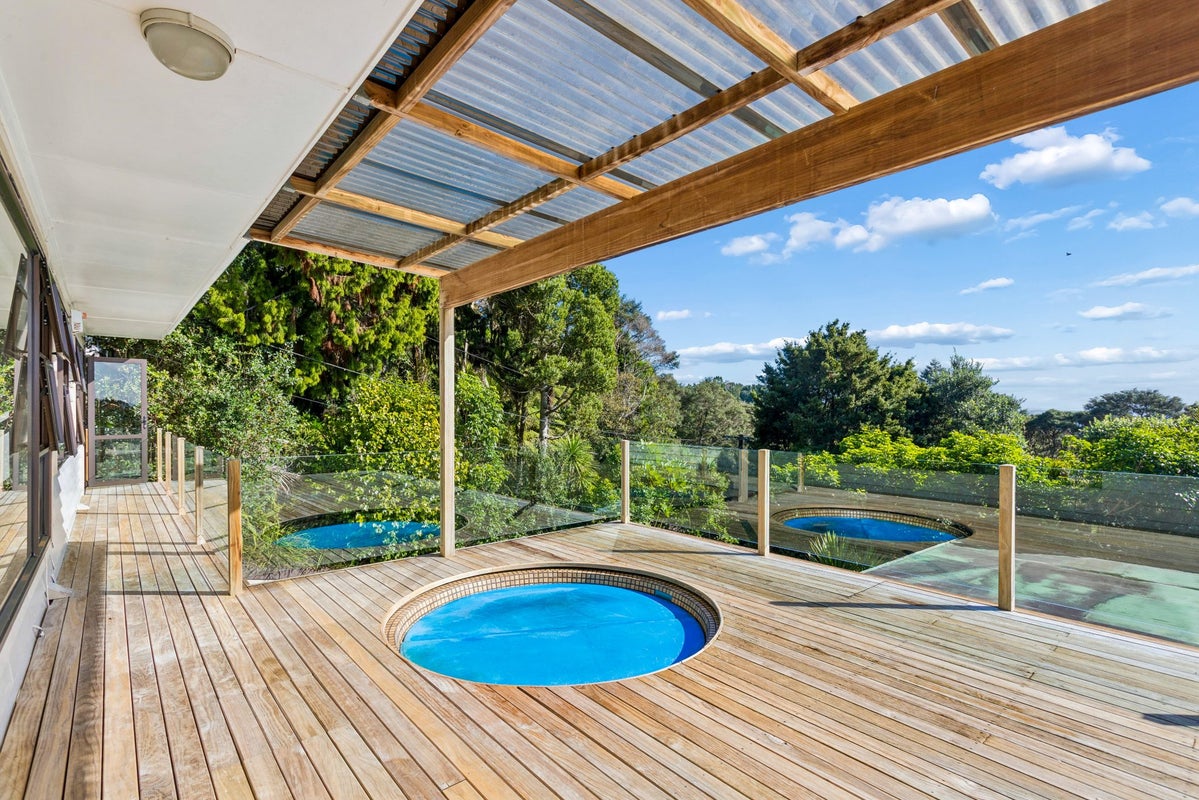 12 Kohu Road, Titirangi, Auckland - Carousel 2