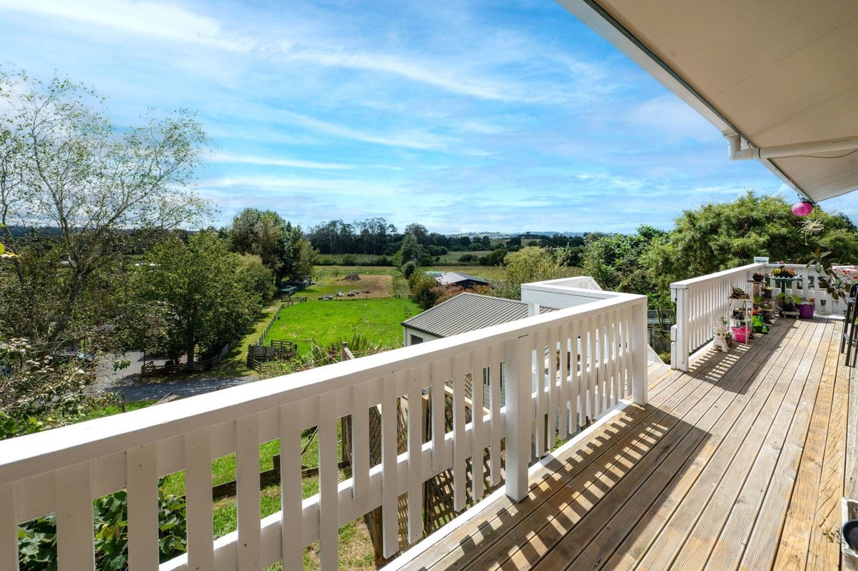 27 Kingsley Drive, Ngongotaha, Rotorua - Carousel 2