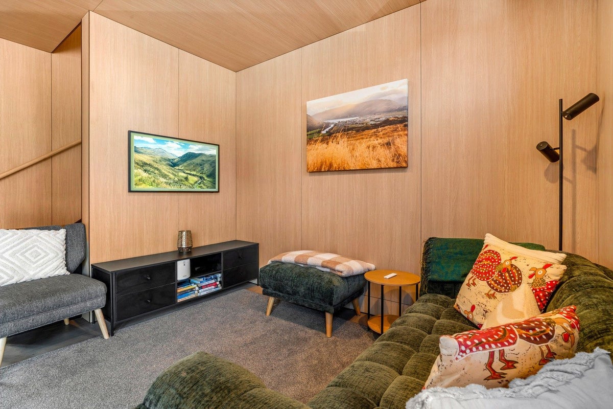 13 Hall Street, Frankton, Queenstown - Carousel 1