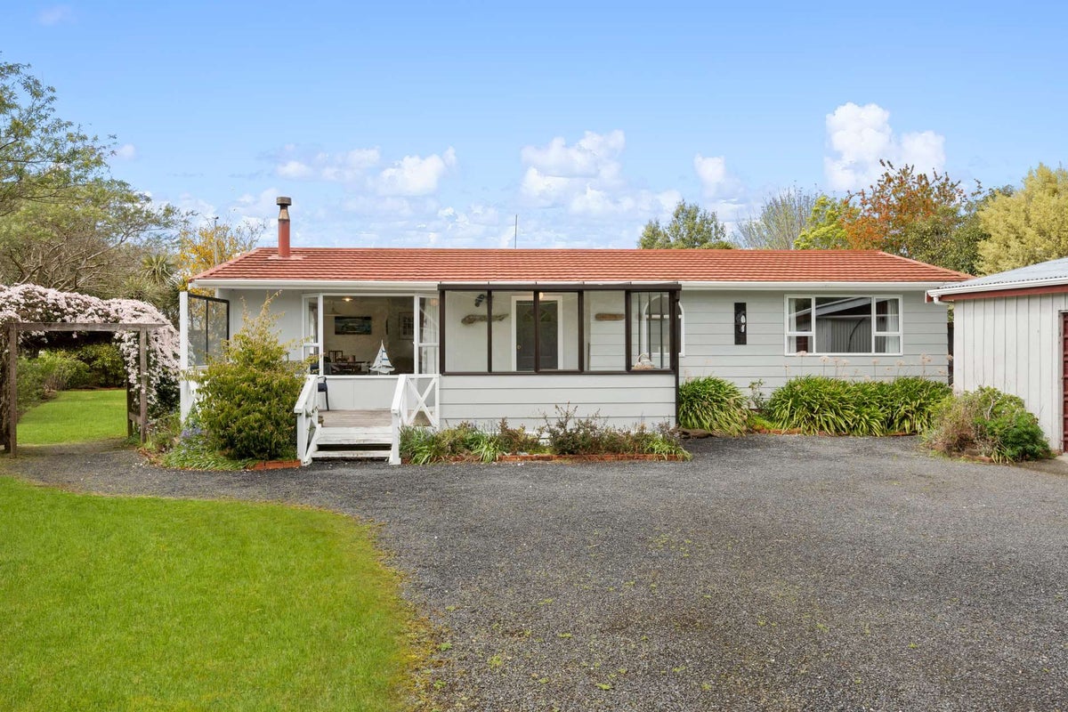 333A Pounawea Road, Owaka - Carousel 1