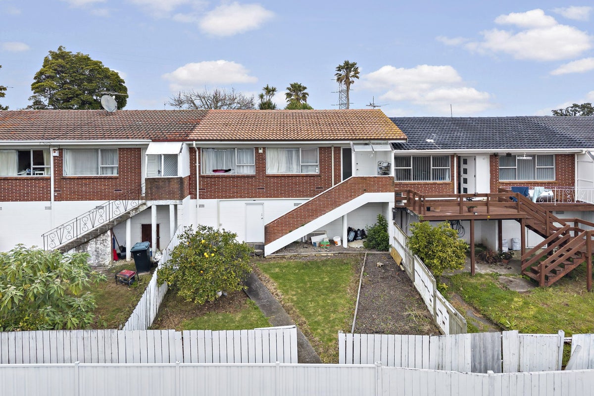 85 Cormack Street, Mount Roskill, Auckland - Carousel 2