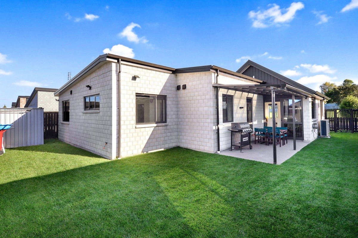 20 Musselwhite Terrace, Chartwell, Hamilton - Carousel 2