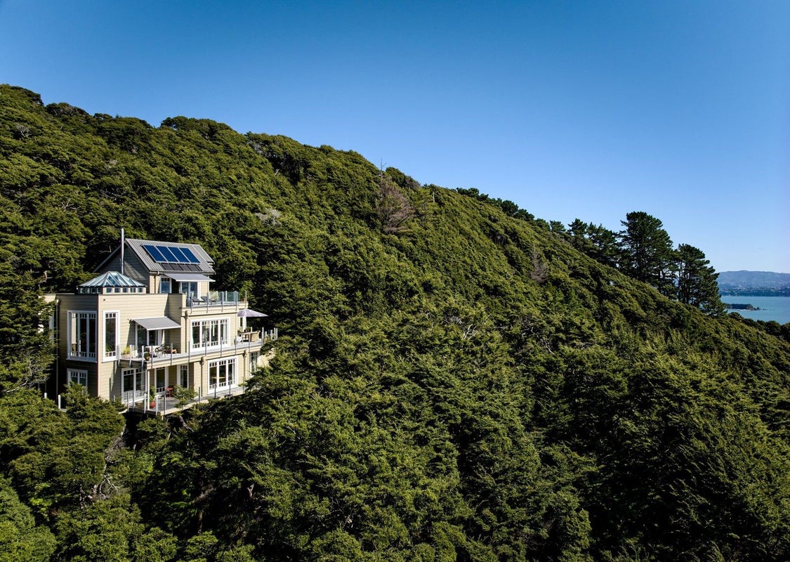 18 Huia Road, Days Bay, Lower Hutt - Carousel 34
