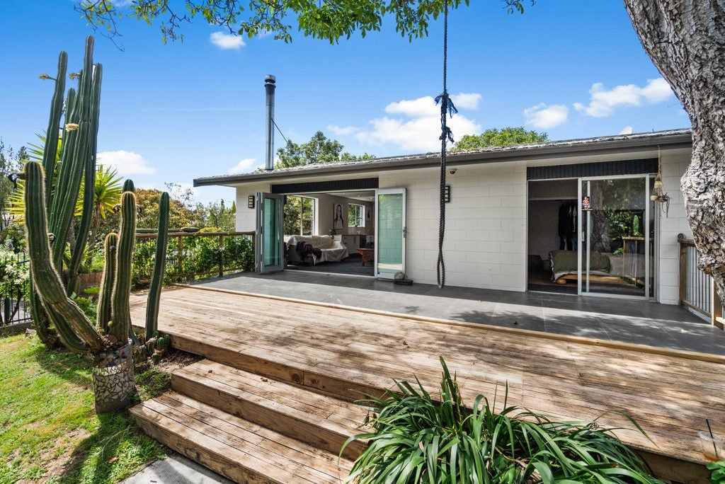 18B Studholme Street, Somerfield, Christchurch - Carousel 1