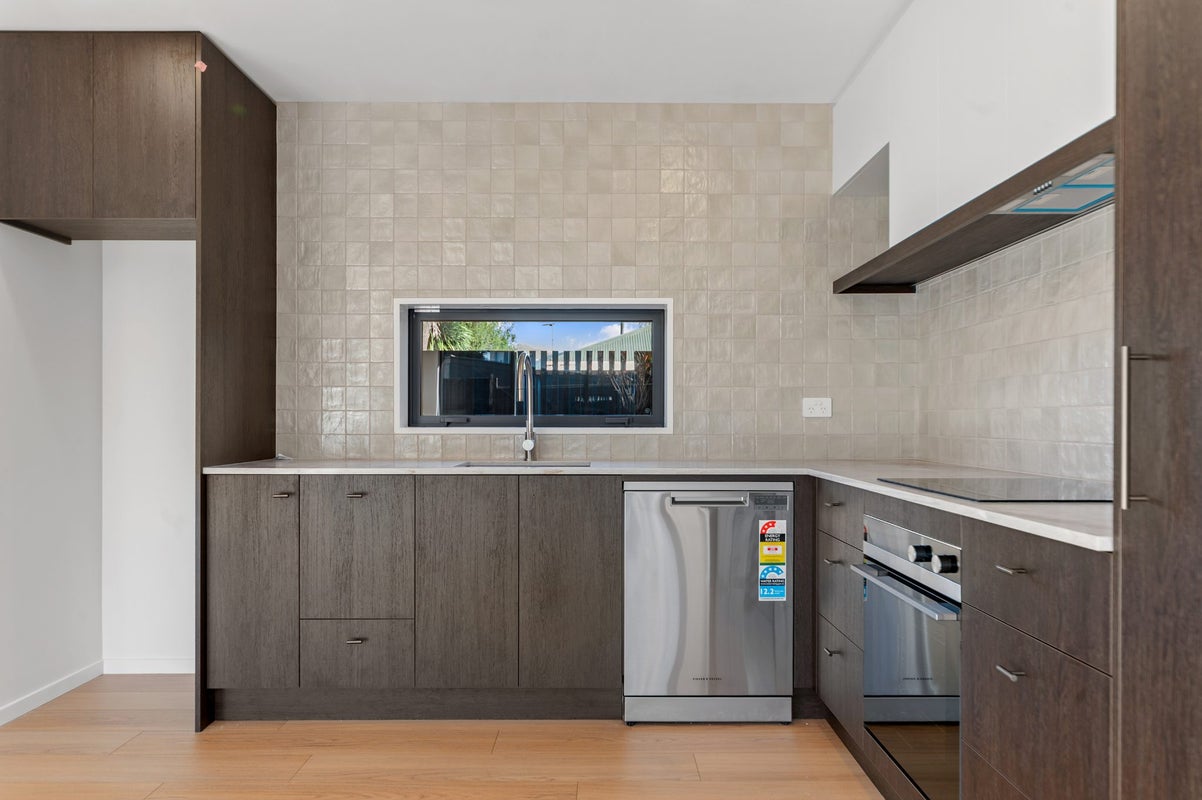 3/10 Seddon Street, Sydenham, Christchurch - Carousel 2
