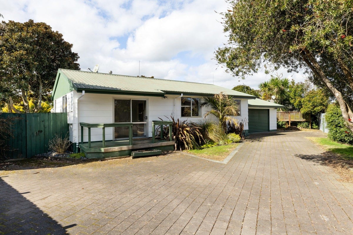 7 McKinley Place, Nawton, Hamilton - Carousel 1