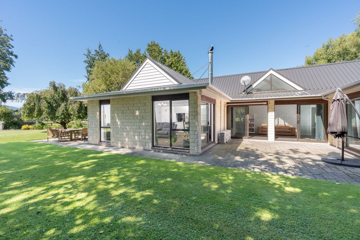 19 Tirohanga Road, North Taieri, Mosgiel - Carousel 2