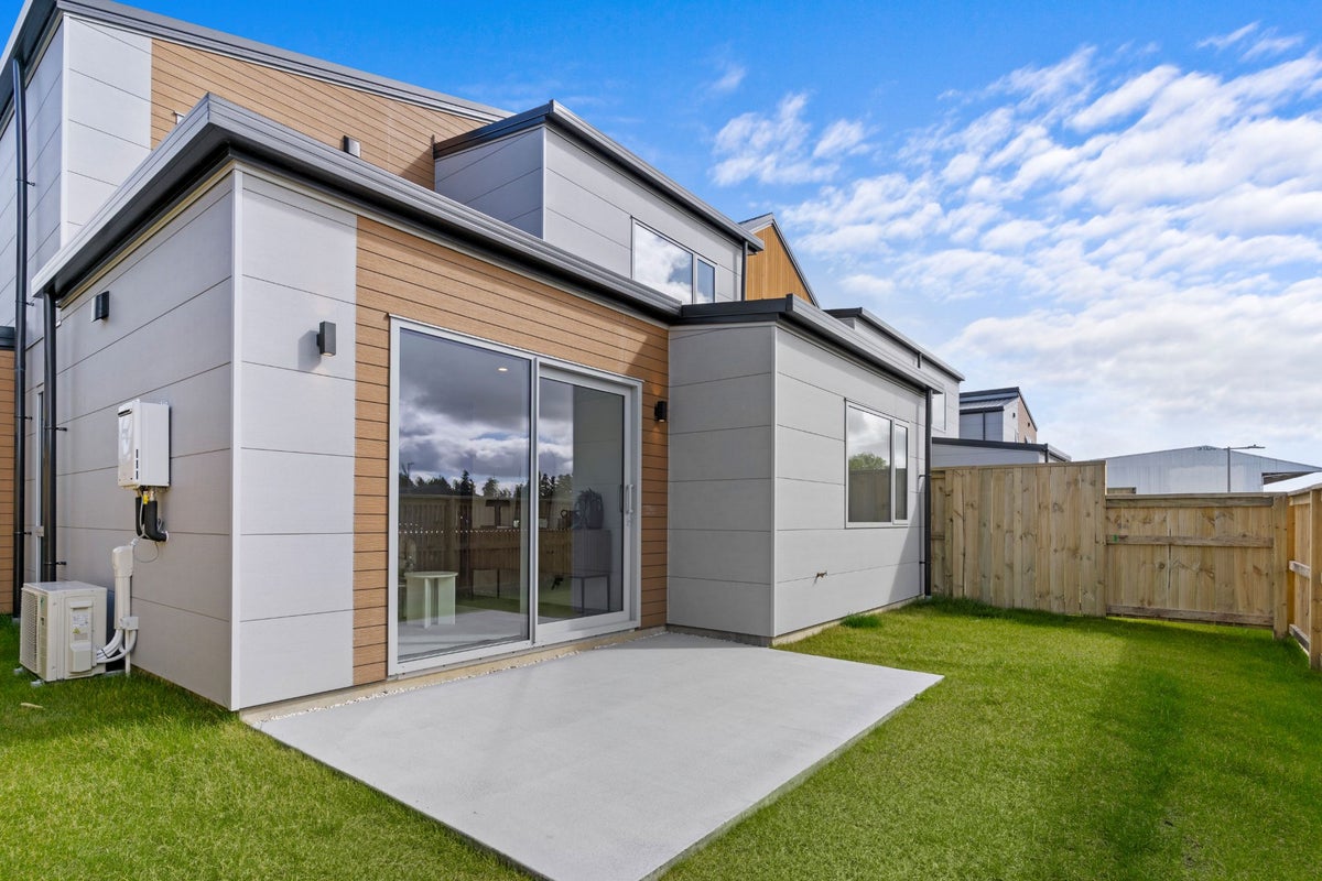 3 Victor Way, Hamilton Lake, Hamilton - Carousel 1
