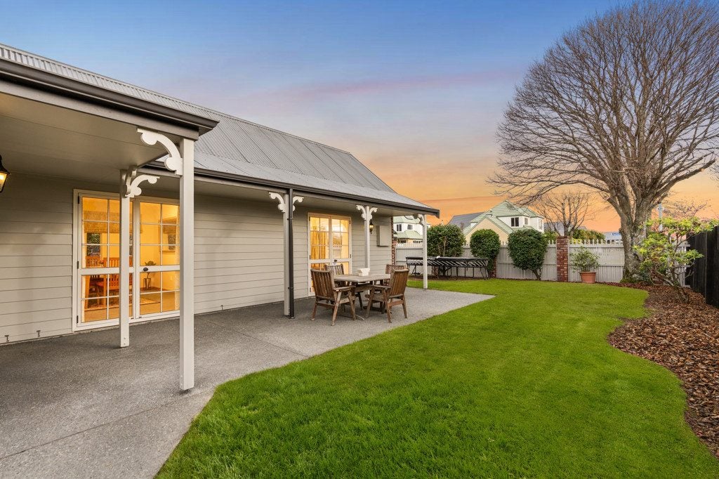 3 Berkshire Drive, Avonhead, Christchurch - Carousel 1