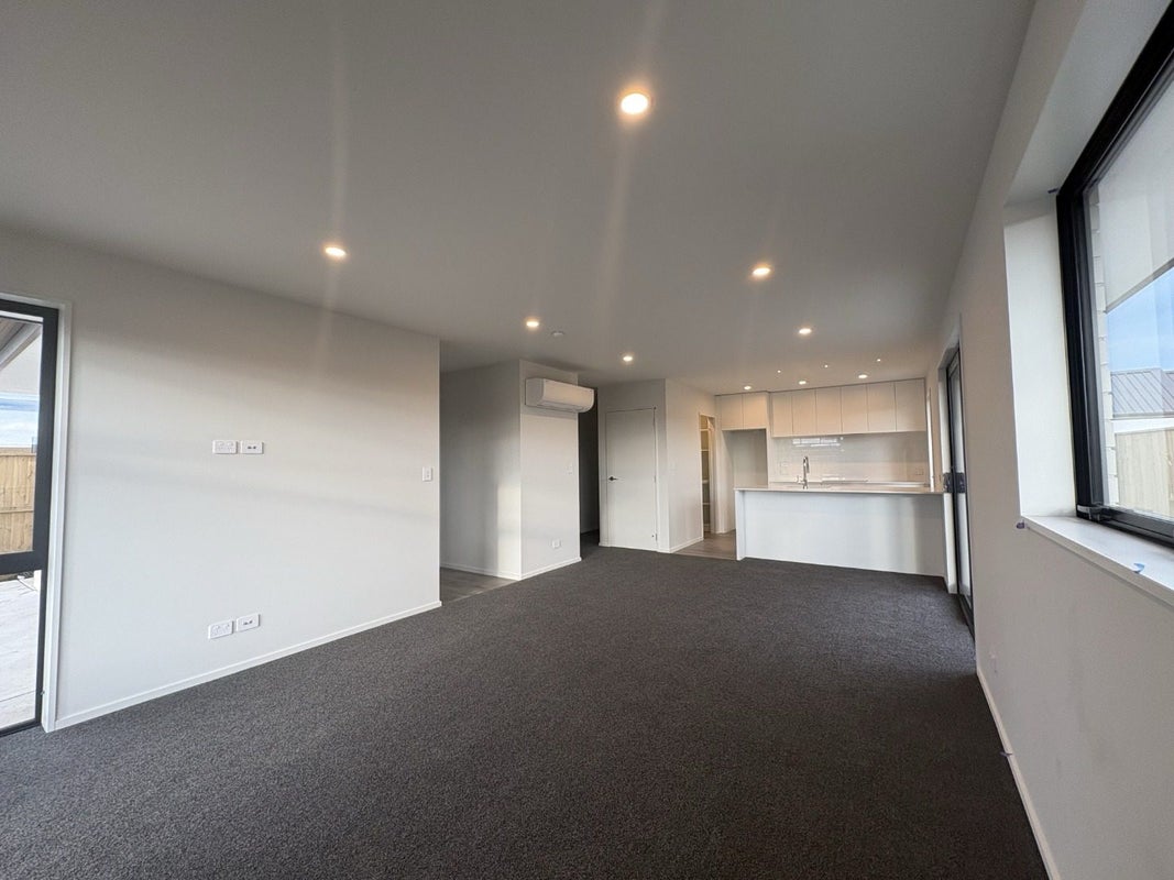 43 Falcons View Drive, Rolleston, Rolleston - Carousel 2